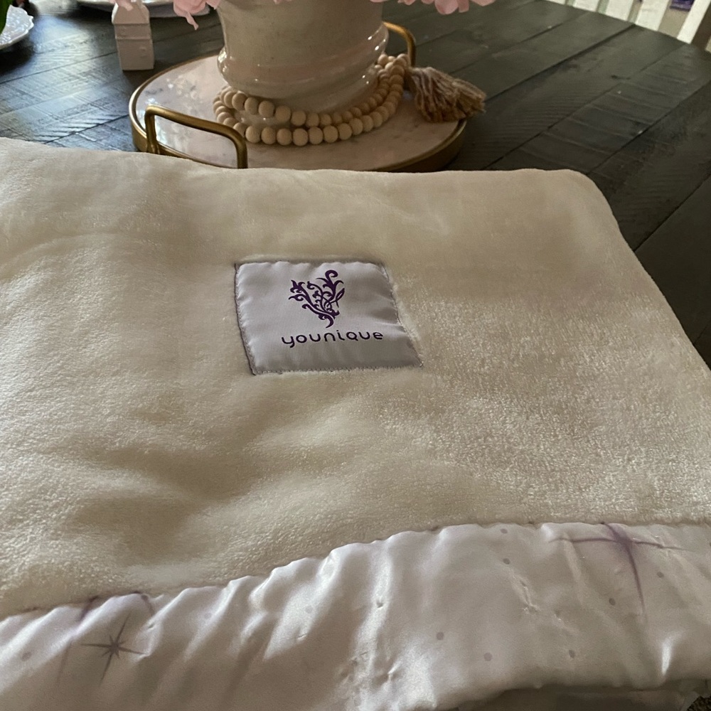 2 Younique Sequin Pillows & Younique Blanket